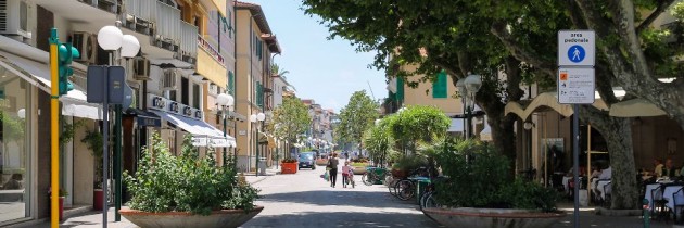 Carrara and Forte di Marmi